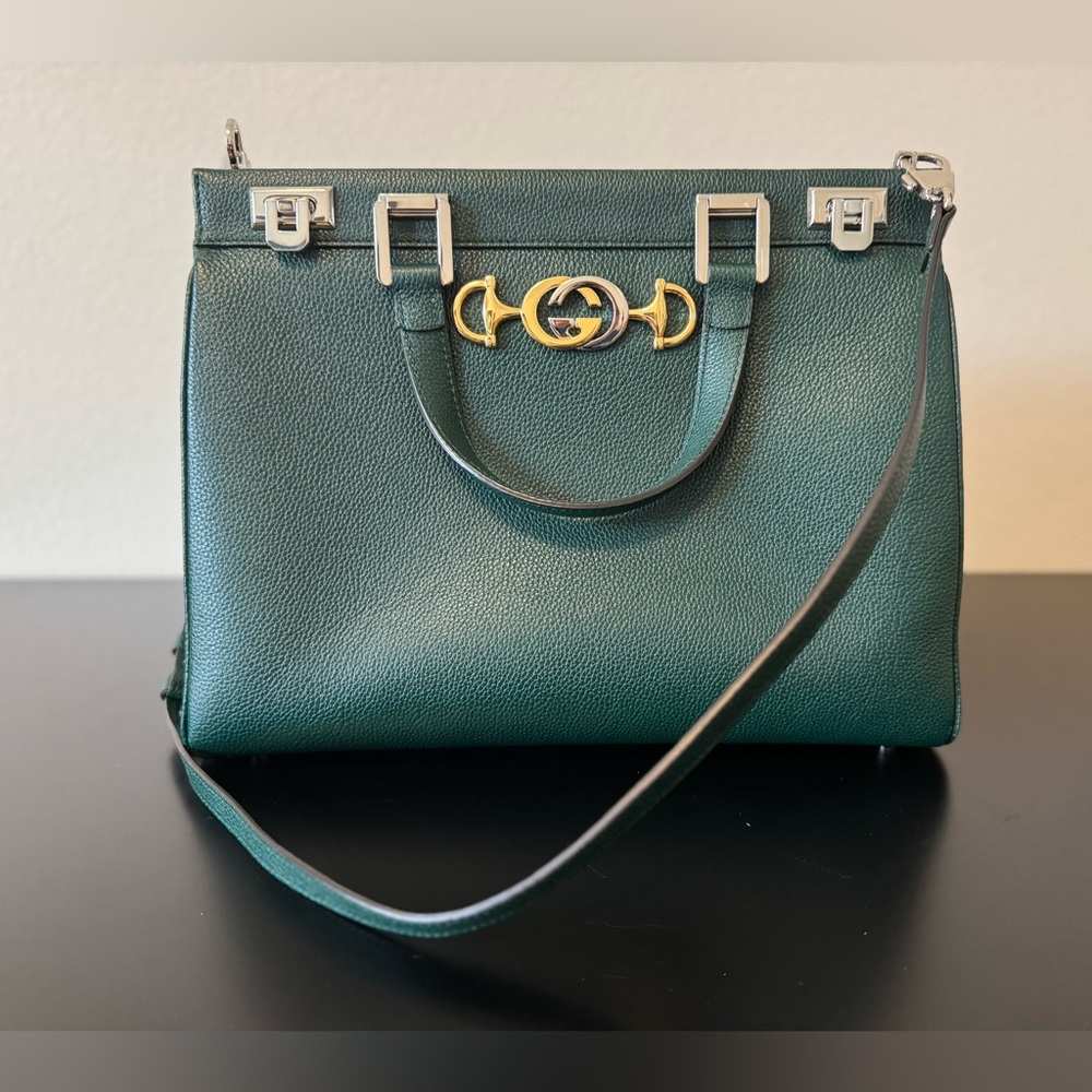 Gucci Zumi Medium Top Handle Bag – Green Grainy Leather
